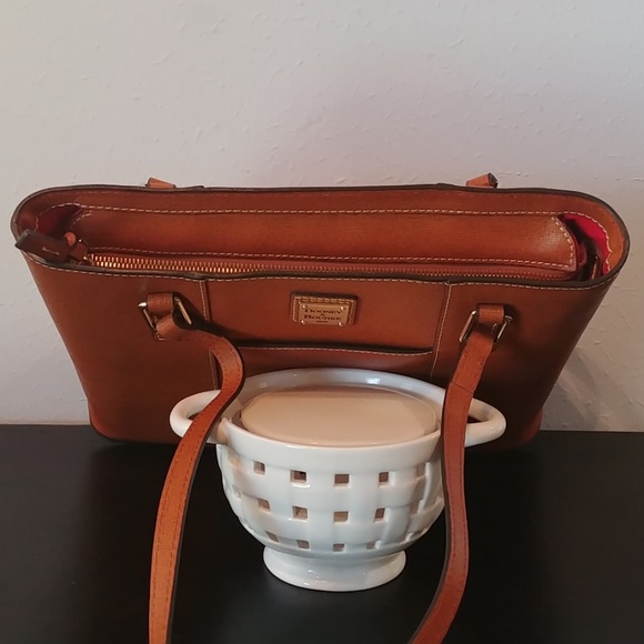 Dooney & Bourke Natural Saffiano Small Lexington - Picture 4 of 8